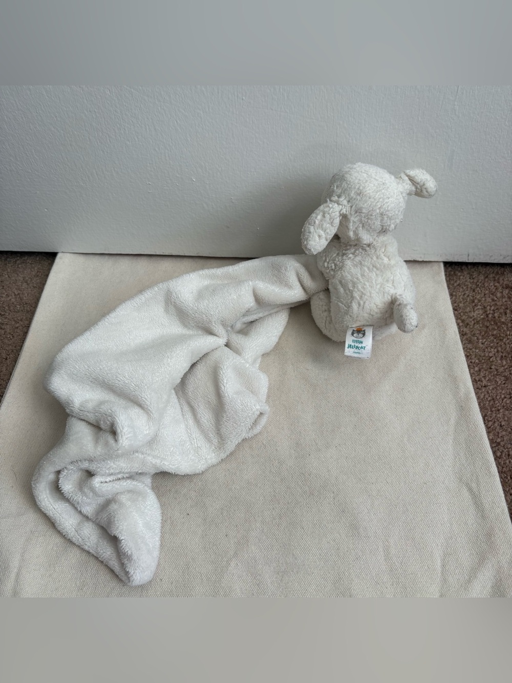 Jellycat White Lamb Security Blanket Lovey Plush Soother JCINC1644 - Picture 2 of 4